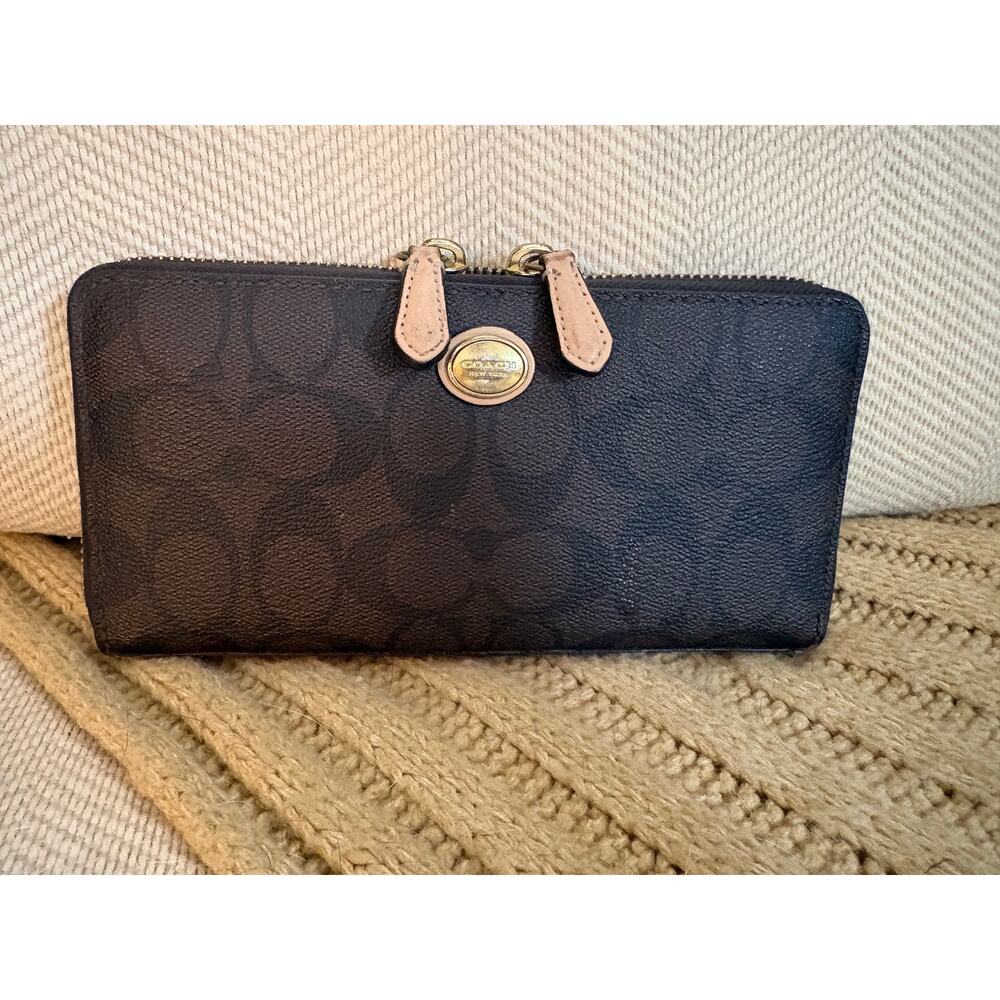 Coach Peyton Signature Slim Zip Around Wallet - Brown